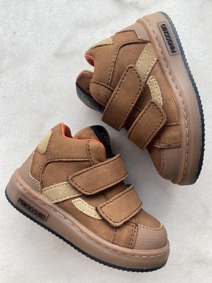 Pinocchio velcro sneaker