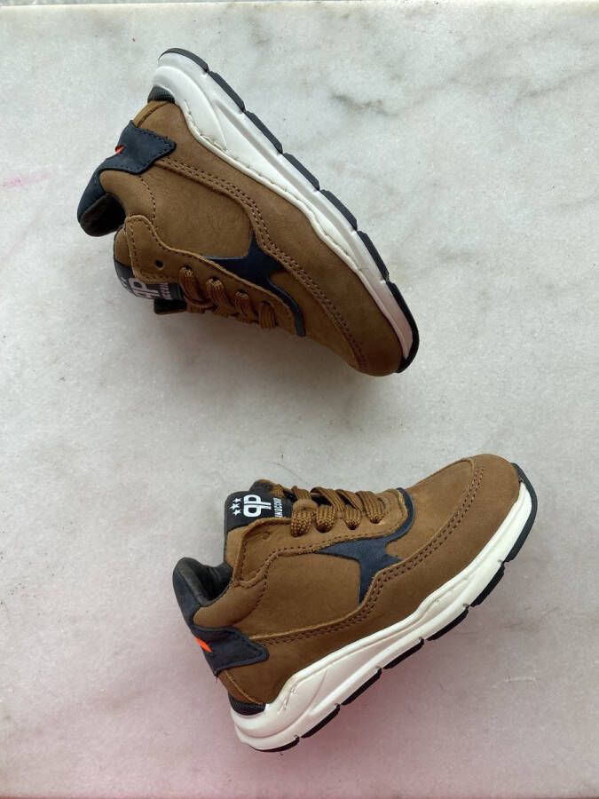 Pinocchio sneaker bruin