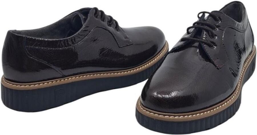 Pitillos 11551 marron veterschoen in lakleer