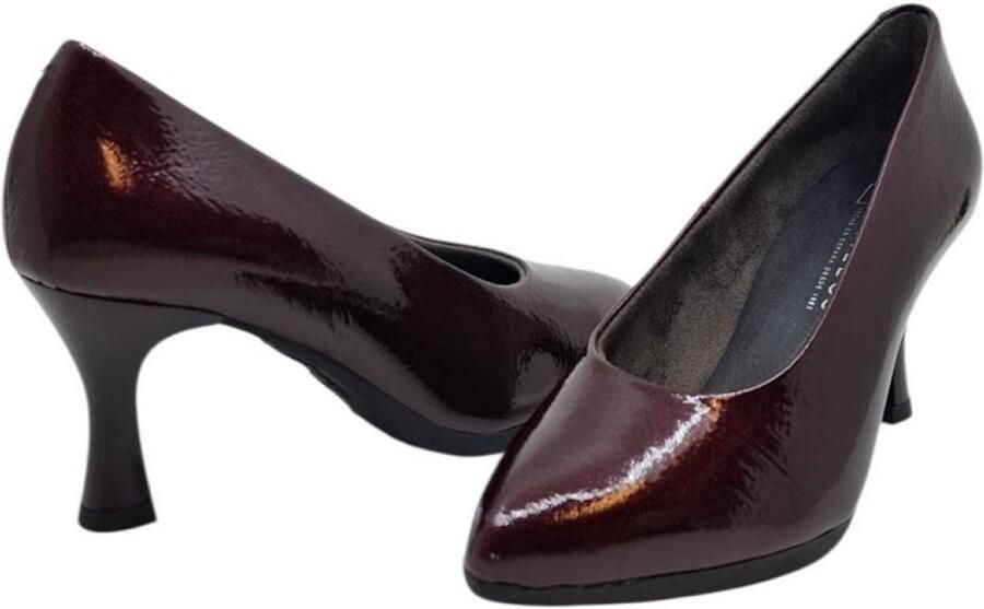 Pitillos 30530 burdeos lak pump