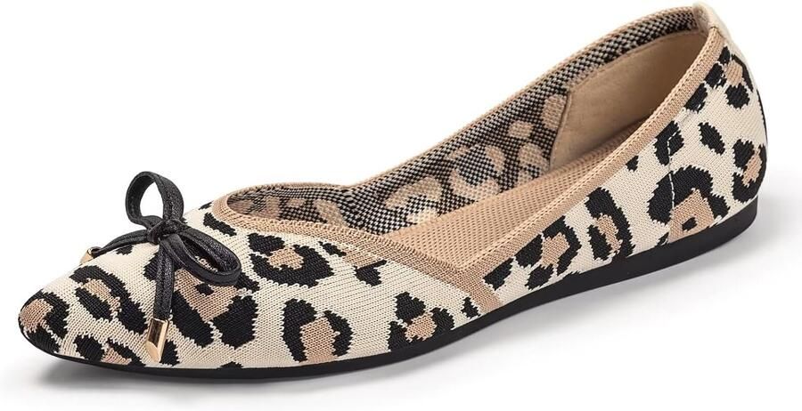 Platte schoenen spitse neus gestreken zacht en elegant