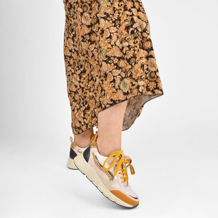 PS Poelman Dames CAROCEL Imitatie Leren Suède PU Runner Sneakers met Beige Profielzool Beige Roze - Foto 3