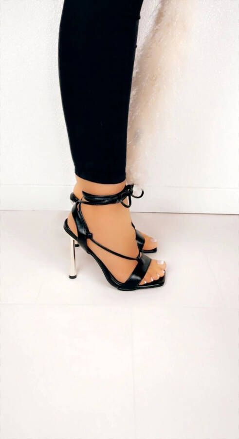 Princi Sydney Zwart Goud Dames Sandalen Hoge Hak met Veters Strappy