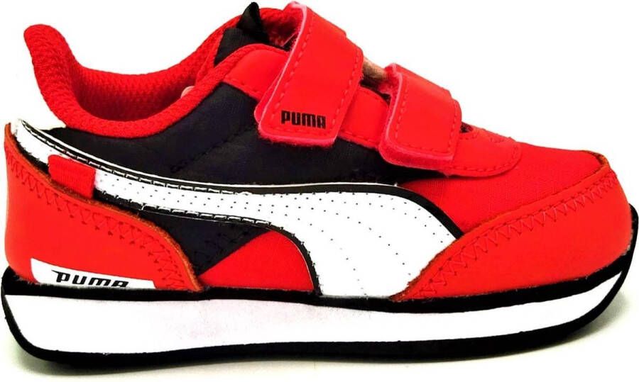 PUMA FUTURE RIDER STRIKE V INF ROOD ZWART WIT