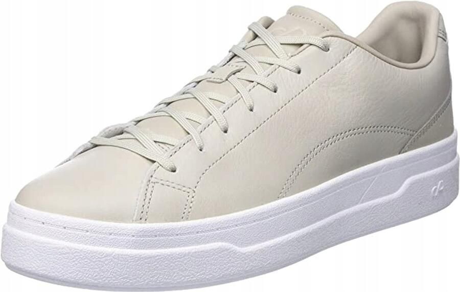 PUMA Care Of x Court Sportschoenen Beige Leer en Synthetisch