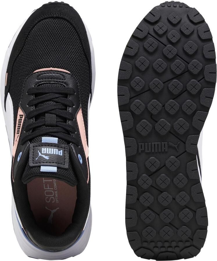 PUMA Runtamed Plus lage veterschoenen