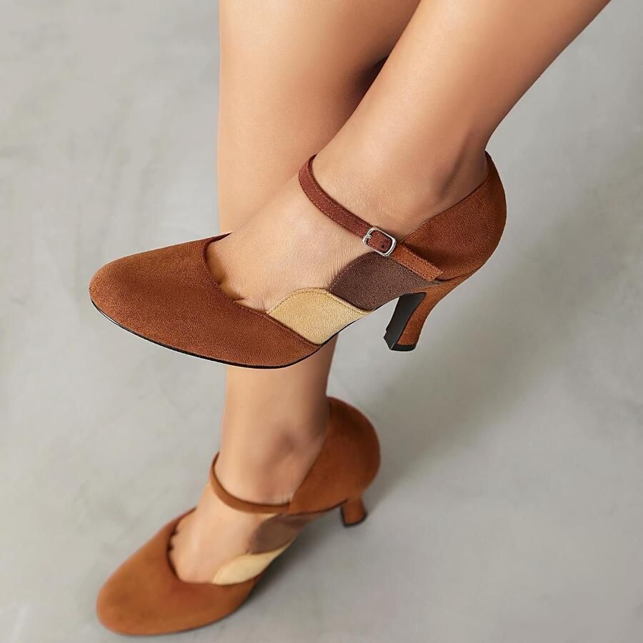 Pumps met enkelband - Foto 1