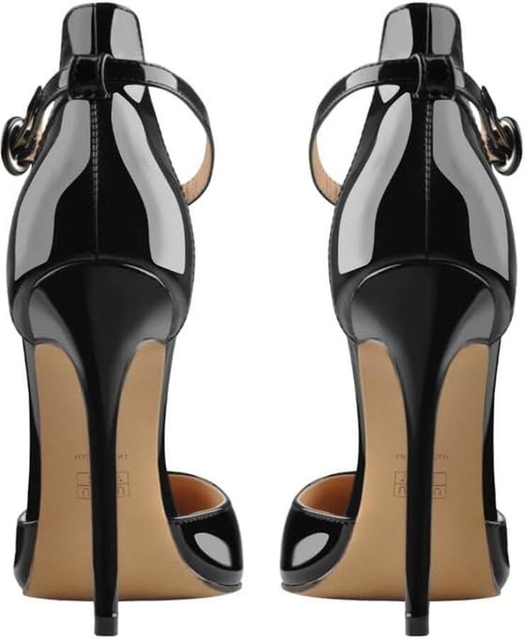 Pumps met hoge hakken en gesp