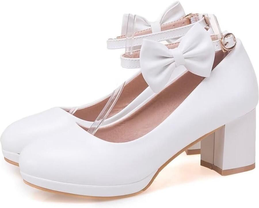 Pumps met strik en riempje