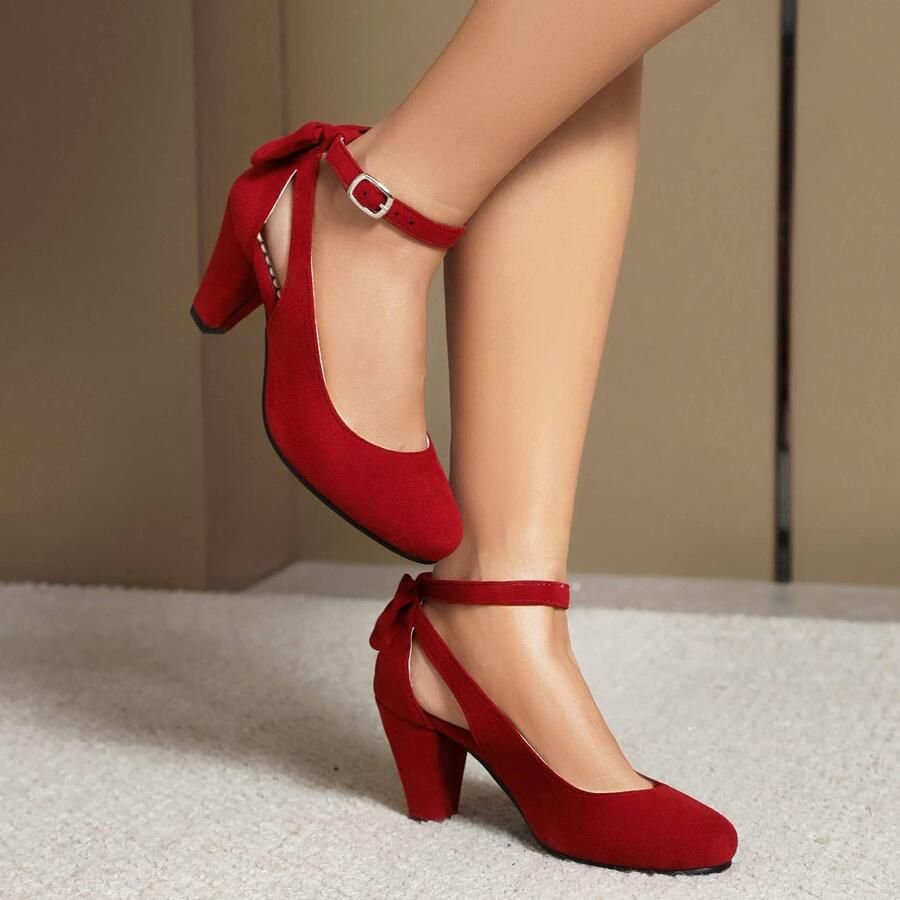 Pumps met strik gesloten teen hak vintage stijl