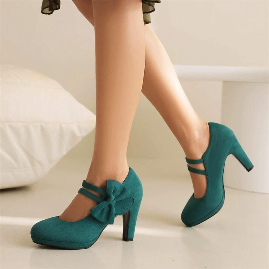 Pumps met strik ronde neus en hak