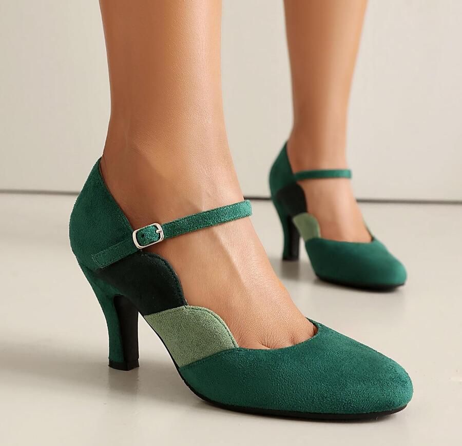 Pumps met veter en enkelband