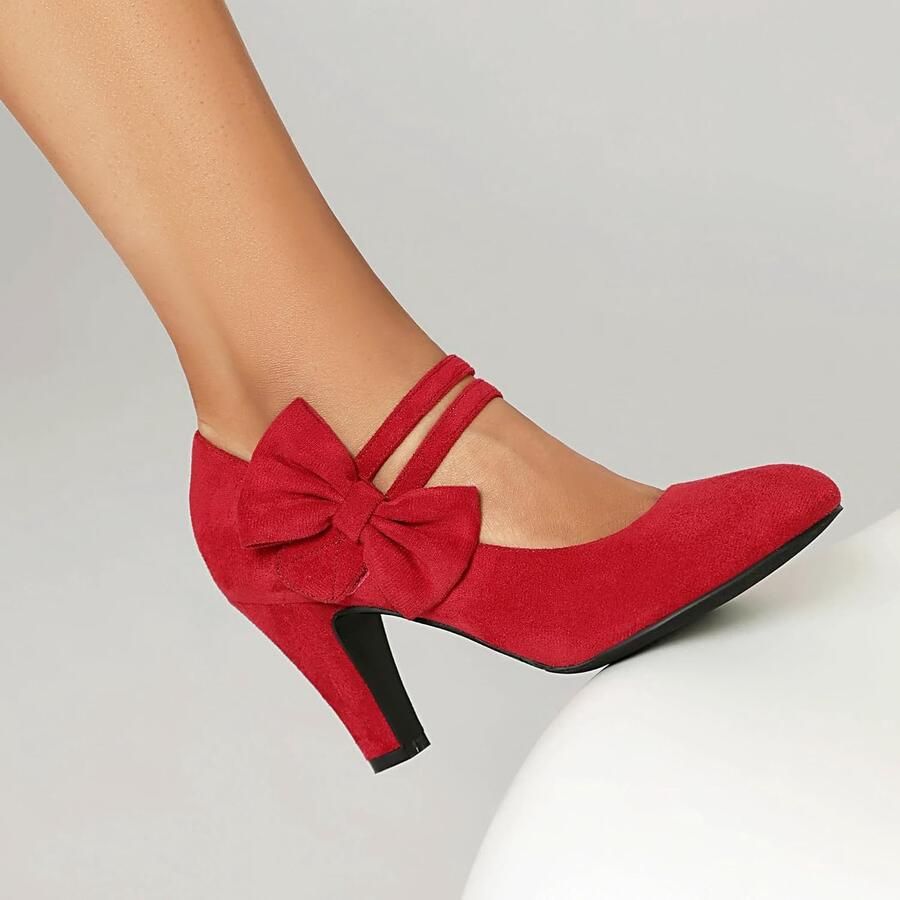 Pumps met veter en hak