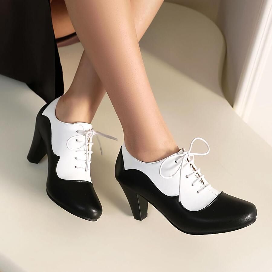 Pumps met veter sluiting retro twee kleuren