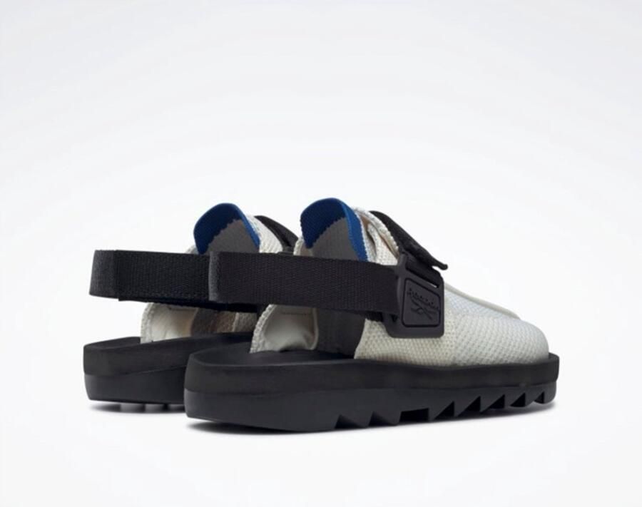 Reebok Beatnik Sandalen Beige Klittenband Unisex