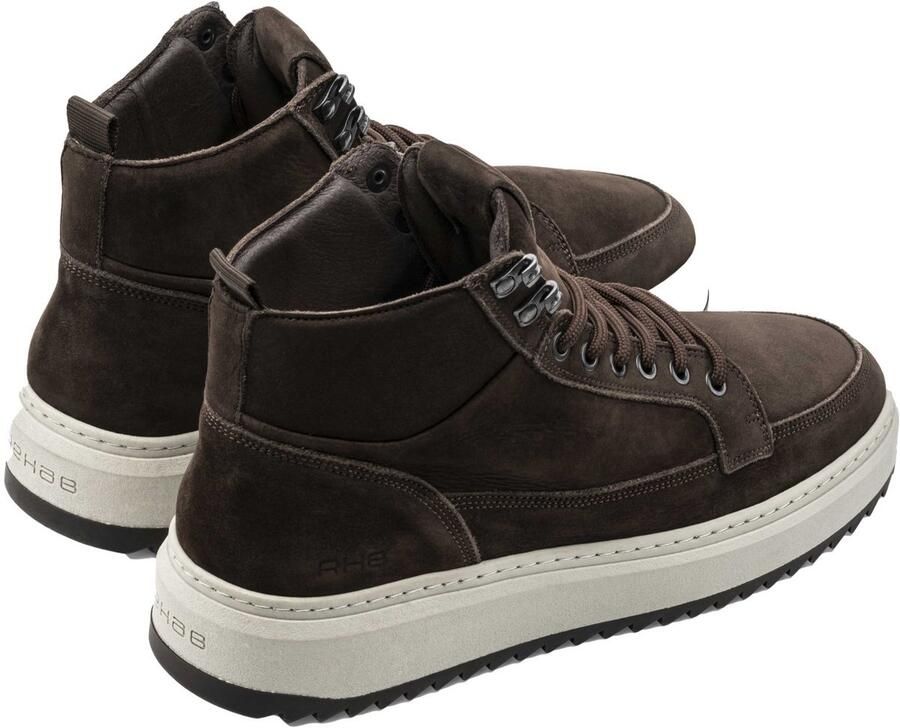 Rehab sneakers bruin