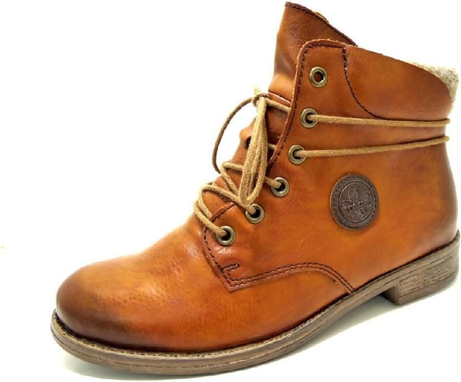 Rieker Hoge veterschoenen in een trendy used-look