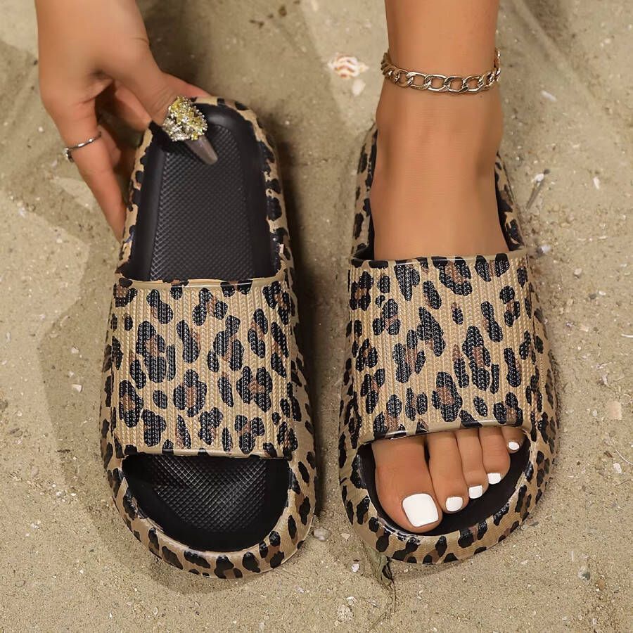Rimmo Dames Zomer Slippers met Luipaardprint Comfortabele Badslippers met Dikke Zool voor Strand Douche & Vakantie