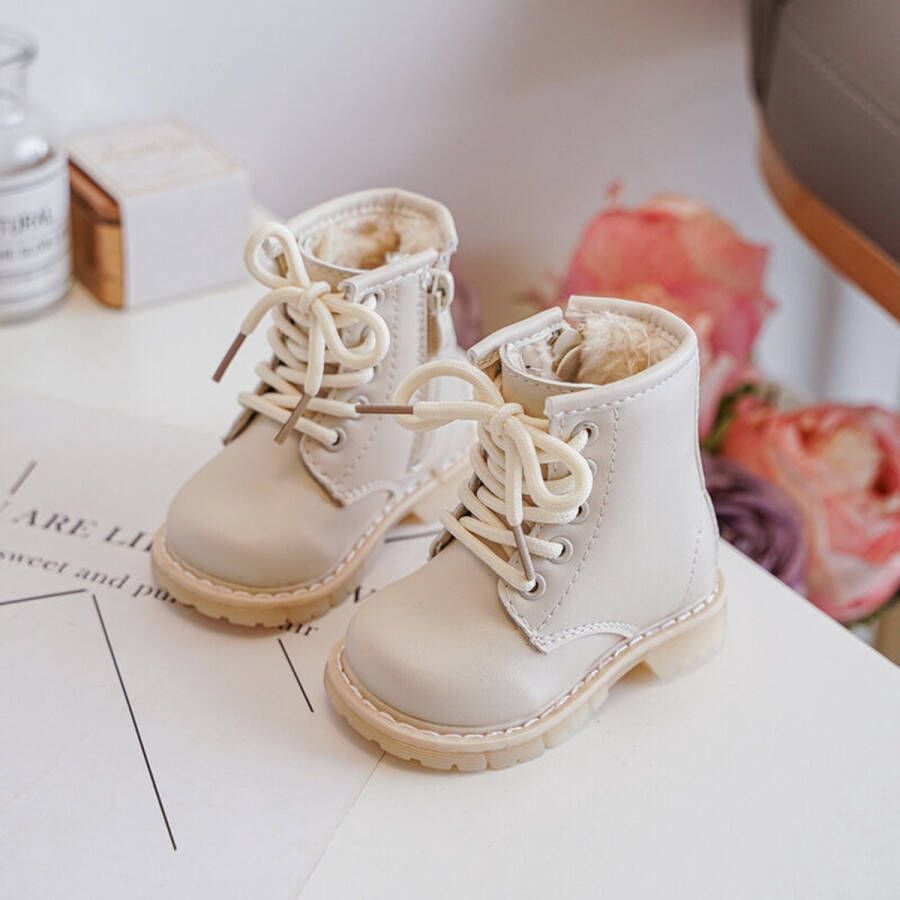 Rock and Joy Ukkie Slofjes Kinderlaarzen Frosted Gevoerd Mat Beige valt als
