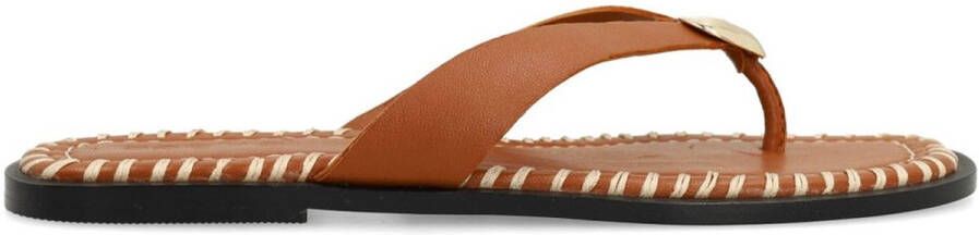 Sacha Dames Cognac leren slippers met goudkleurig detail