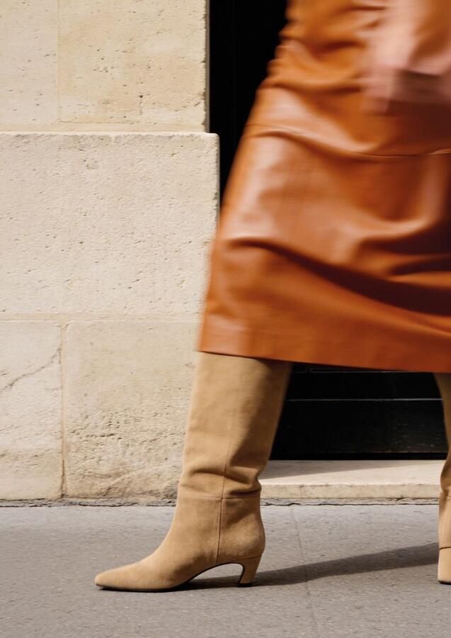 Sacha Dames Beige hoge suède laarzen met hak