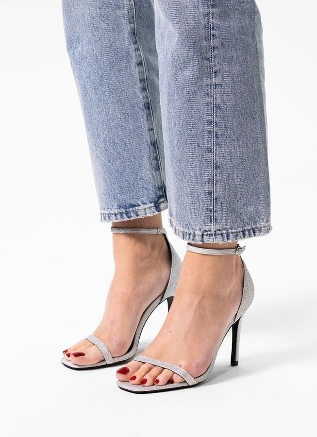 Sacha Dames zilveren hak sandalen met gillter