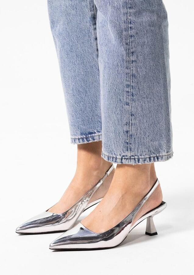 Sacha Dames Zilveren metallic slingback pumps