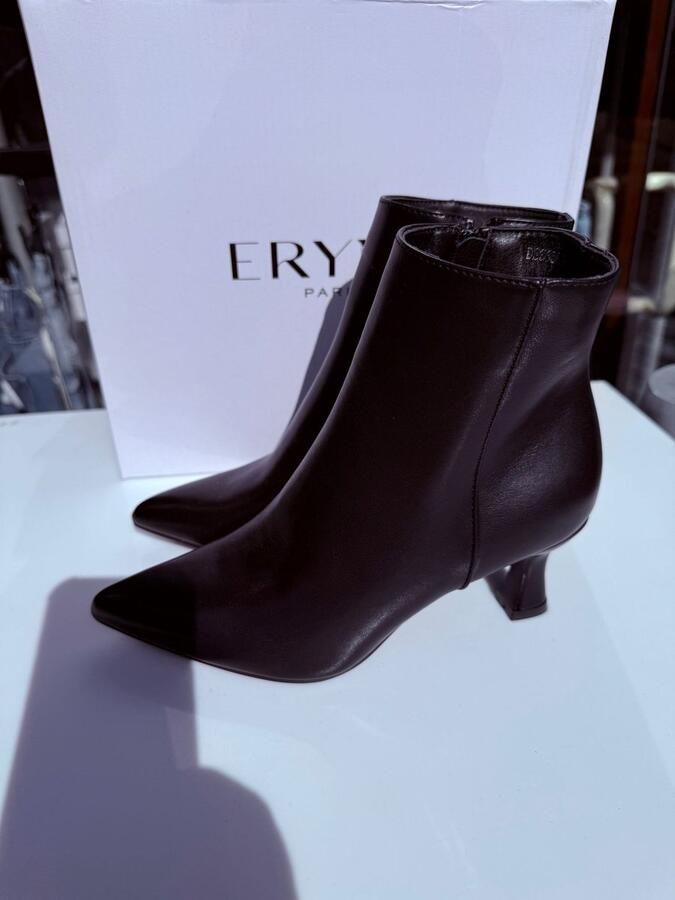 Salin Enkellaarsjes met Puntneus & Hak