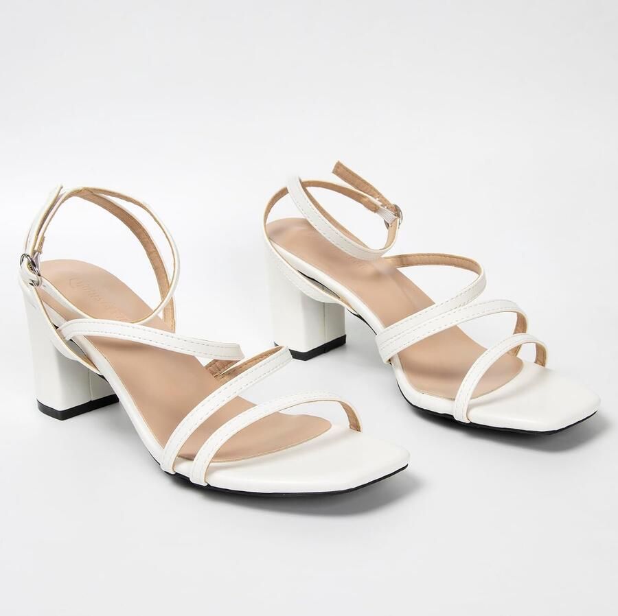Sandalen met hak en enkelbandje