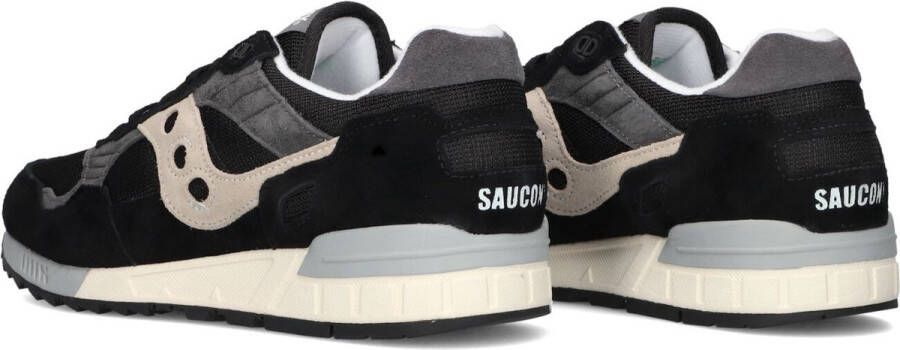 Saucony Zwarte S70665-26 Sneakers met Innovatief Design en Superieure Prestaties Zwart