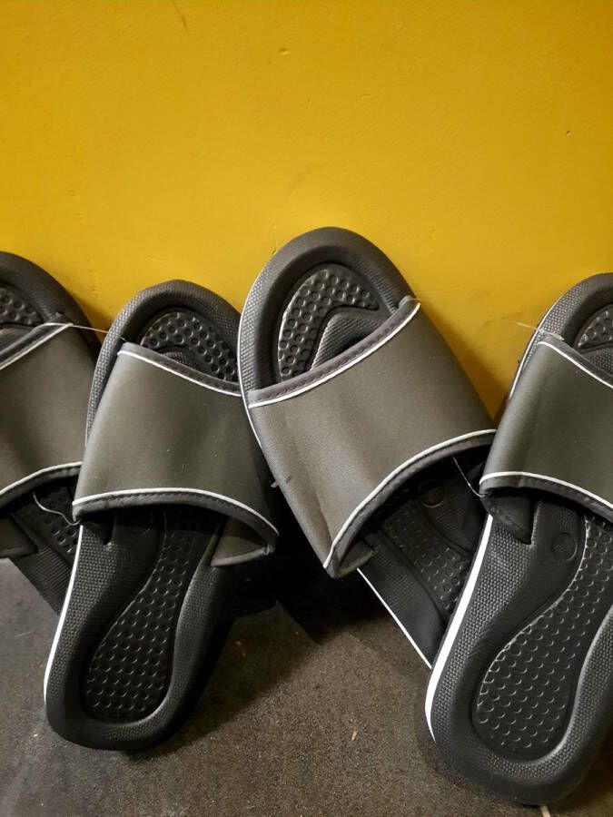 Saunaline sauna slippers voor hem en haar en