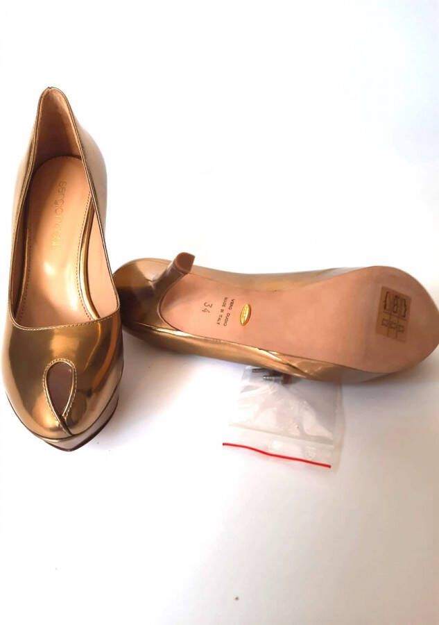 Sergio Rossi Leren pumps Goud Made in Italy