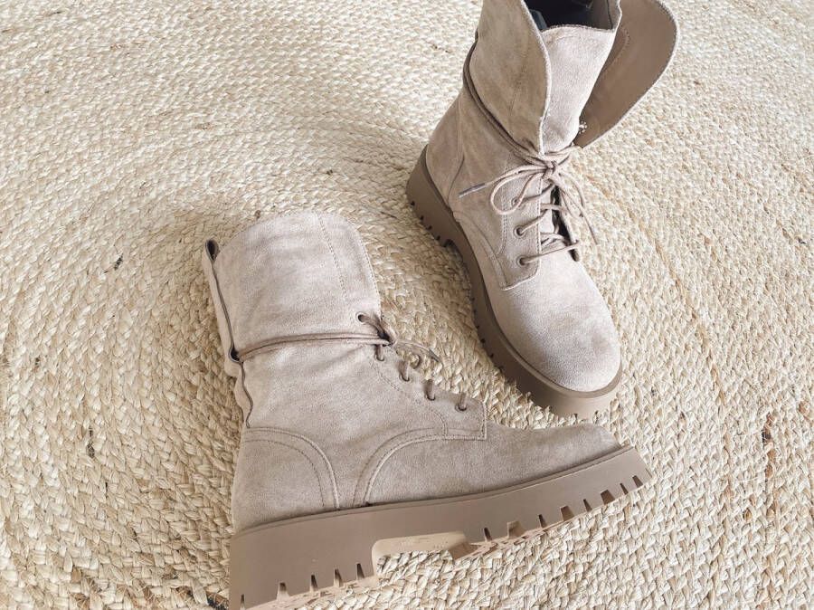 Shoekueen Dames Suede Beige Veter