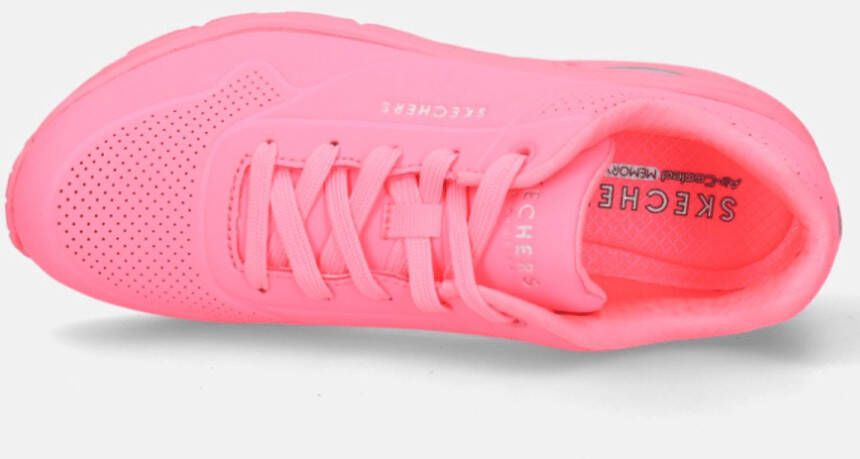 Skechers Sneakers met sleehak Uno Stand on Air vrijetijdsschoen lage schoen veterschoen met fijne perforatie