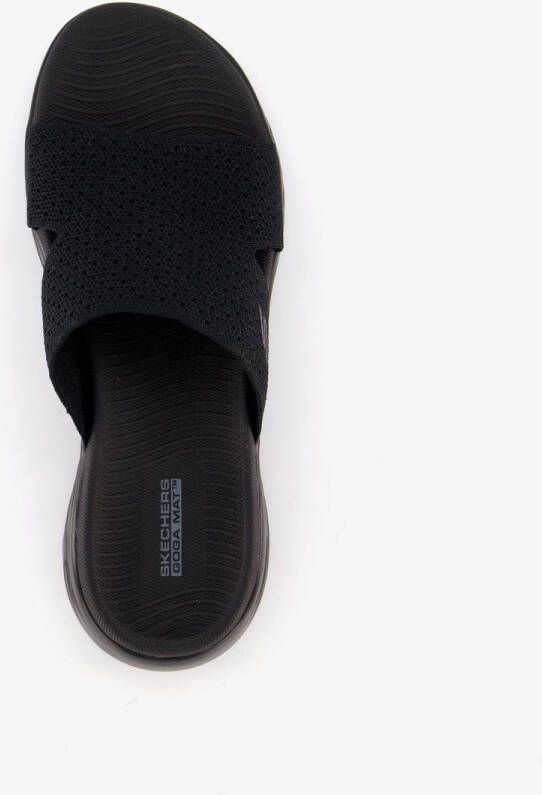 Skechers Slippers ON-THE-GO 600-ADORE met logo opzij
