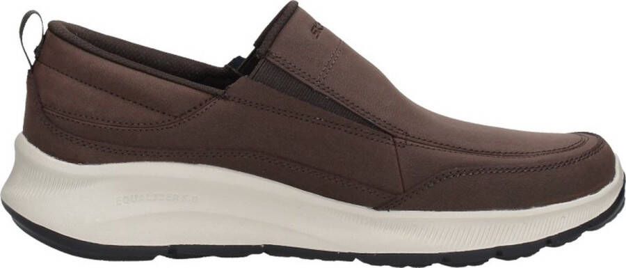 Skechers Relaxed Fit: Equalizer 5.0 Sportief donkerbruin