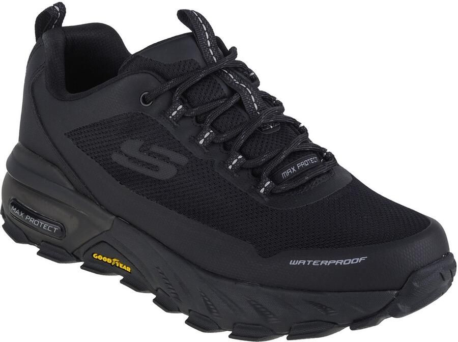 Skechers Max Protect-Fast Track Mannen Zwart Sneakers