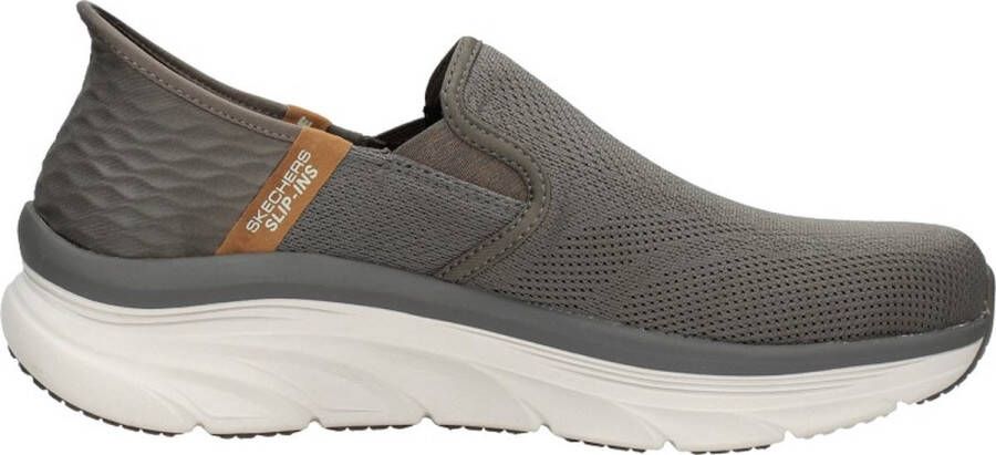 Skechers Slip-Ins: D'Lux Walker Orford Sportief donkerbruin