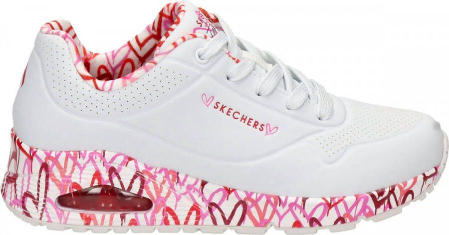 Skechers Sneakers met sleehak UNO-LOVING LOVE Vrijetijdsschoen lage schoen veterschoen met coole graffiti-print