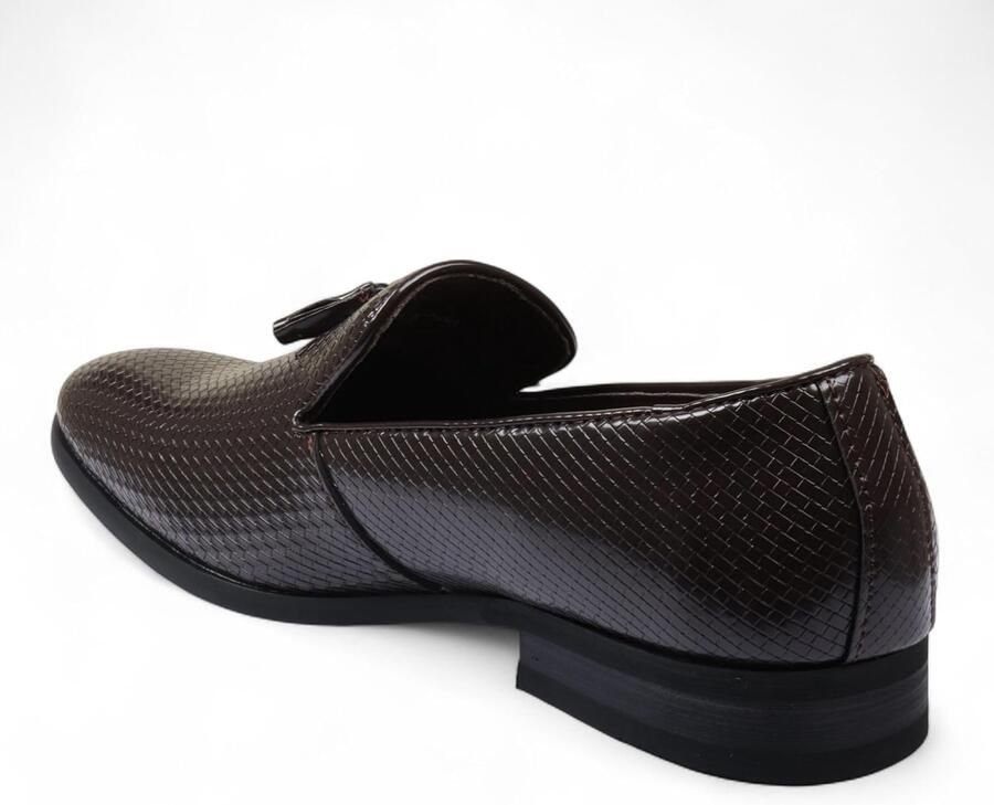 Slippers met kwastjes lederen instappers