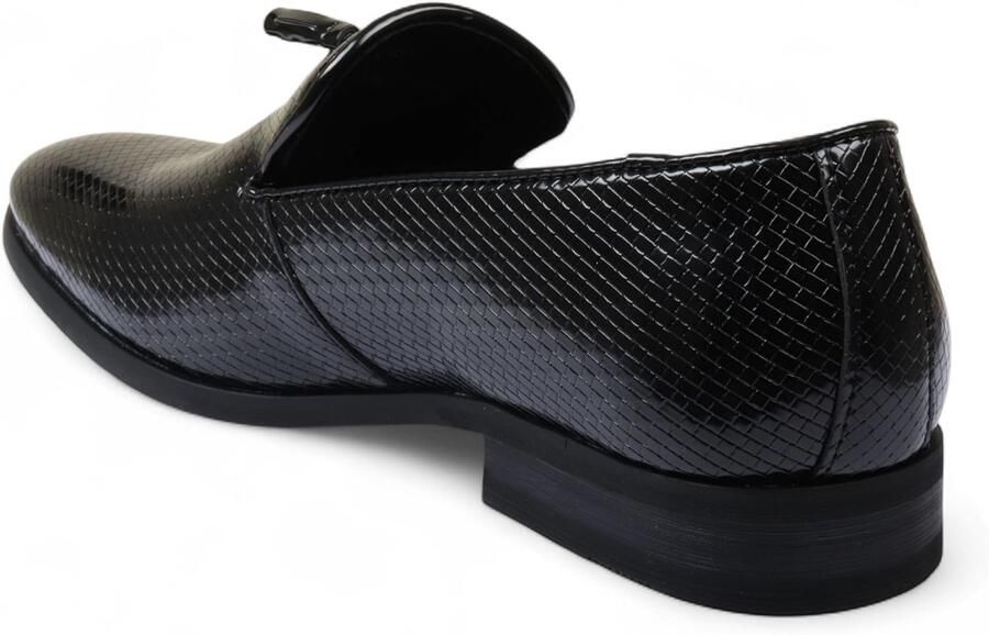 Slippers met kwastjes lederen instappers