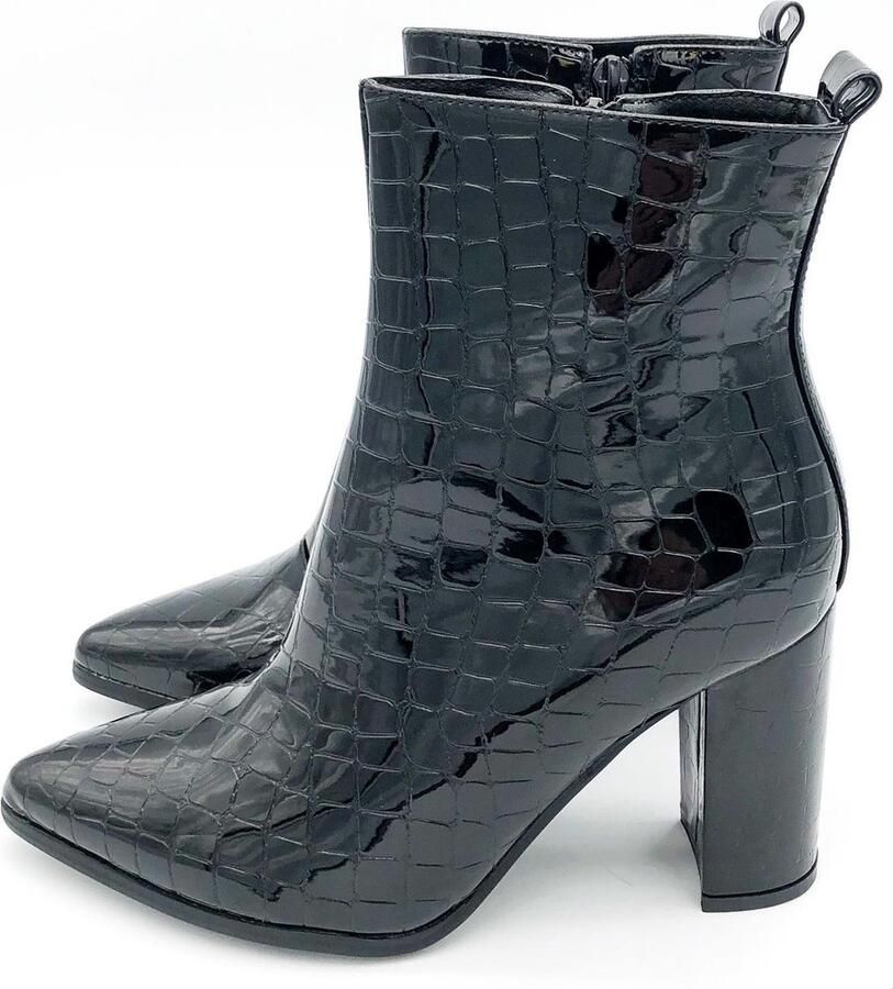 Weloveshoes Cyber Monday Deal Dames Enkellaarzen met Hak Imitatieleer Zwart - Foto 3