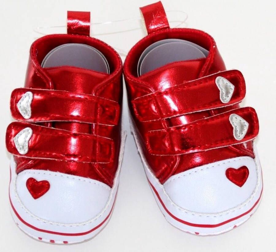 Softtouch Schattige rode schoentjes met hartjes 0 3 maanden