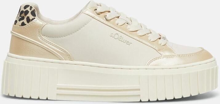 S.Oliver female Trainers met plateauzool en leo-detail