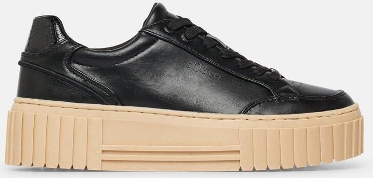S.Oliver female Trainers met plateauzool en leo-detail