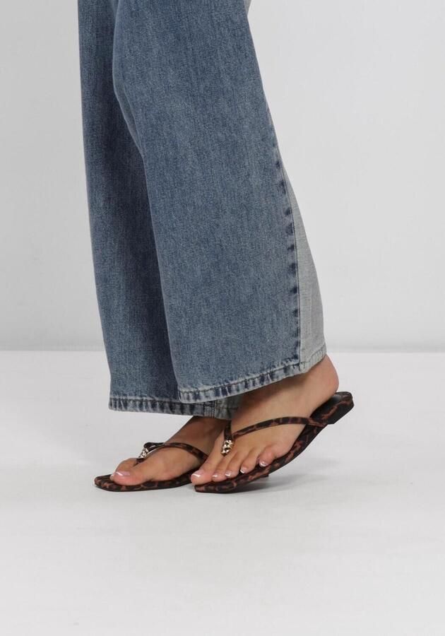 STEVE MADDEN Teenslipper 'Maliyah' cognac zwart - Foto 9