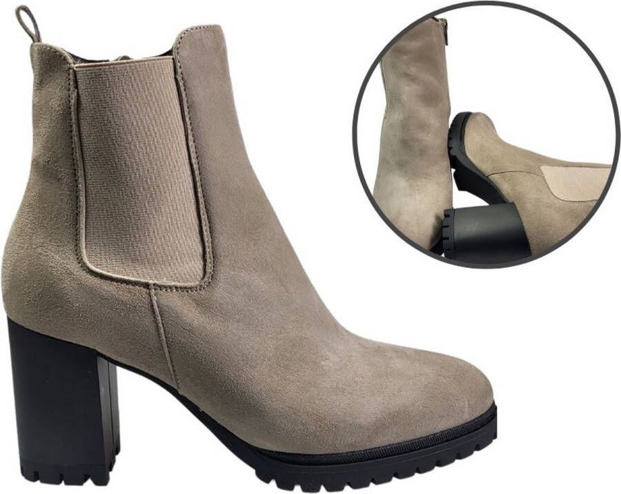 Stravers Grote Maten Schoenen Stravers Comfortabele trendy Chelsea boots met hak beige grijs Grote Maten Enkellaarzen