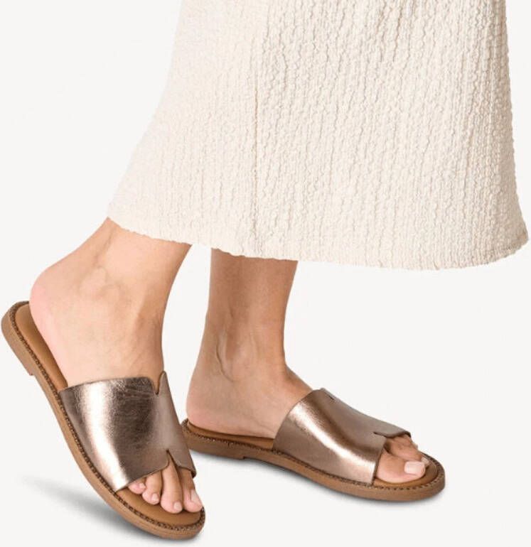 Tamaris Slippers van leer met licht gestructureerde zool