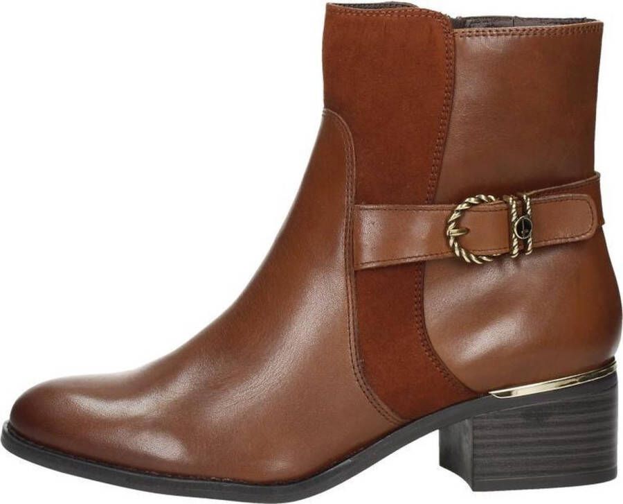 Tamaris Laarsjes met elegante siergesp