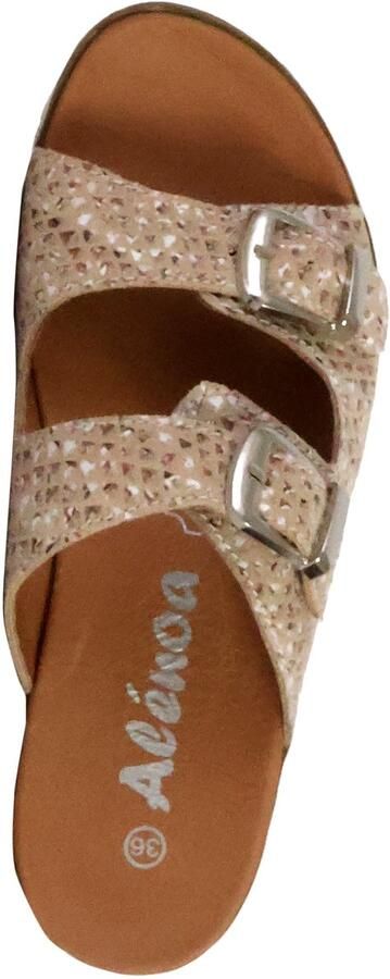 The Divine Factory Alénoa muiltjes